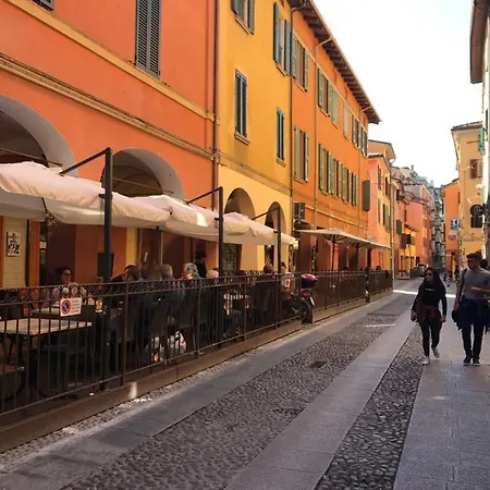 Via Del Pratello 61